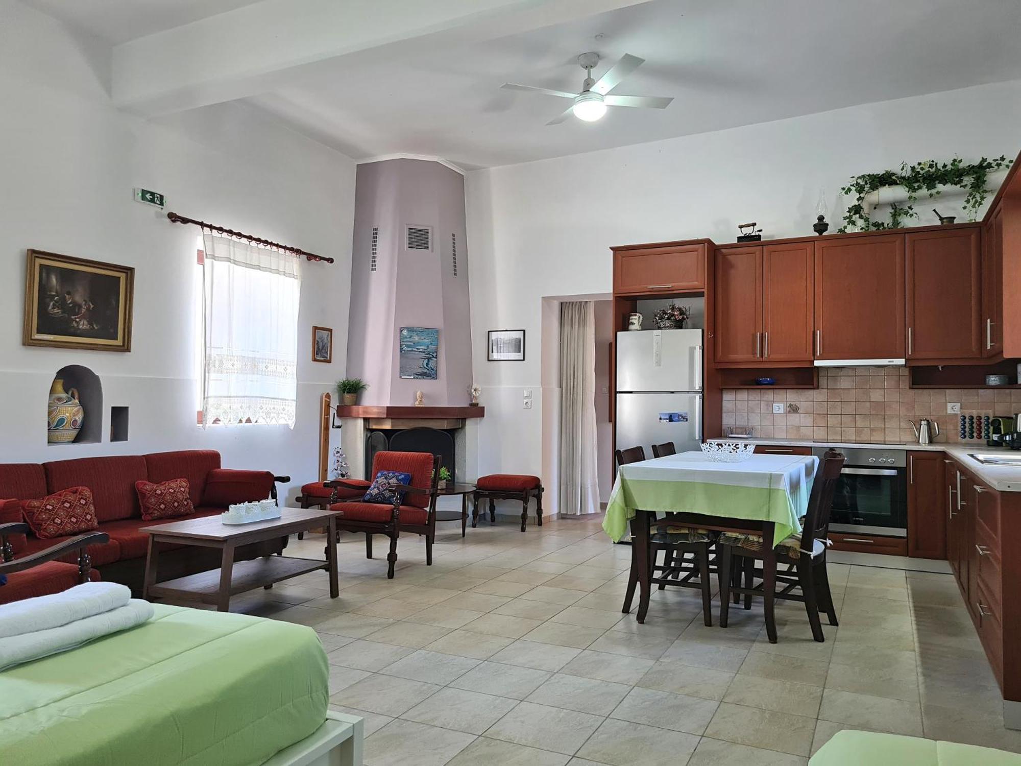 Enastron Vacation House Kíssamos Buitenkant foto